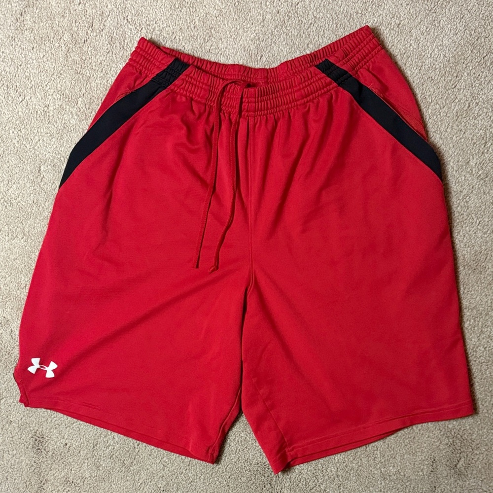 Under Armour Men's Red and Black Athletic Shorts Size Medium